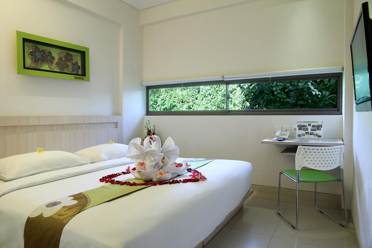 Bedroom 2, J Hotel Kuta by Jayakarta, Badung