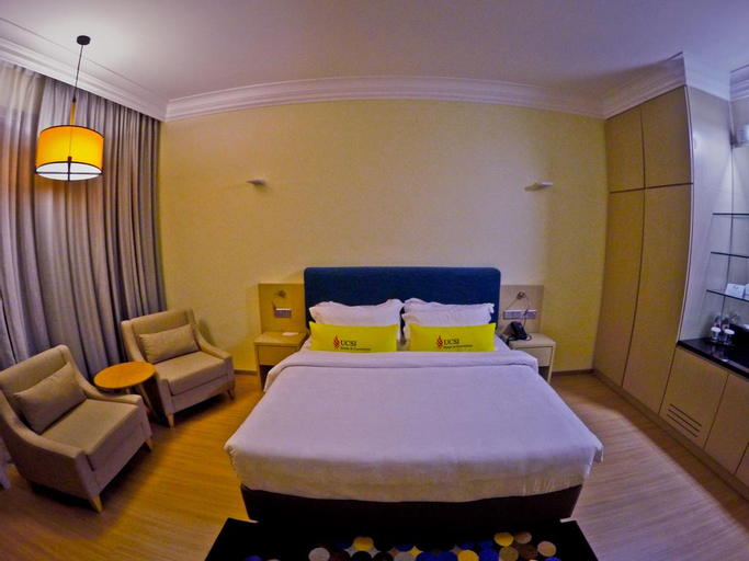 Bedroom 14