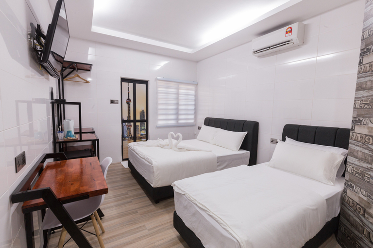 Bedroom 12