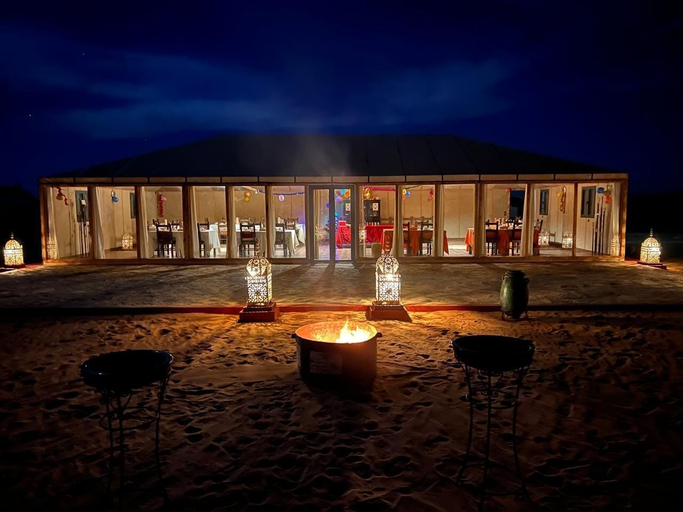 Exterior & Views, private tent with bathroom, Errachidia