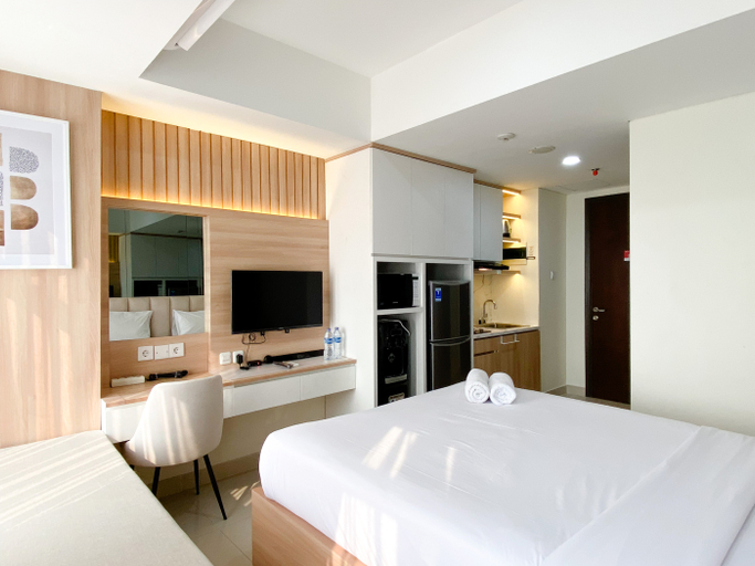 Bedroom 3, Comfortable Stay Studio at Pollux Chadstone Apartment By Travelio, Cikarang