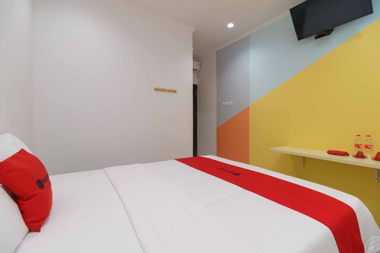Bedroom 28