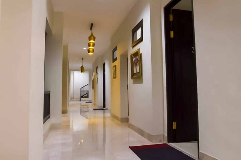 Others 5, Bangka Suite, South Jakarta