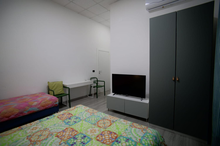Bedroom 2, Roof Garden House, Caserta