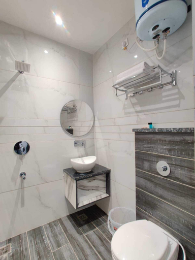 Bathroom 3, Hotel The Restu, Amritsar