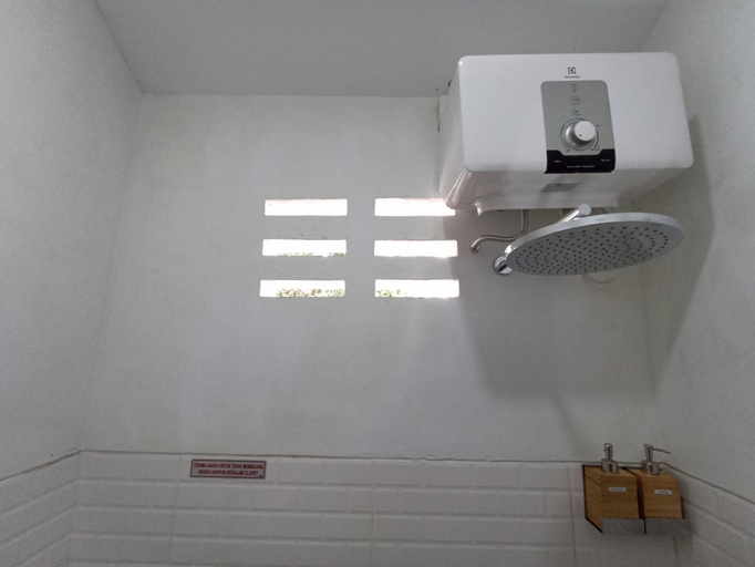 Bathroom 4