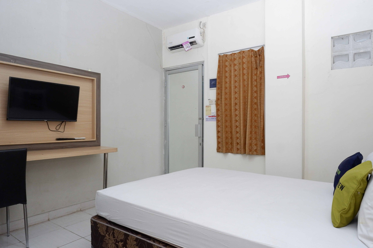 Bedroom 30