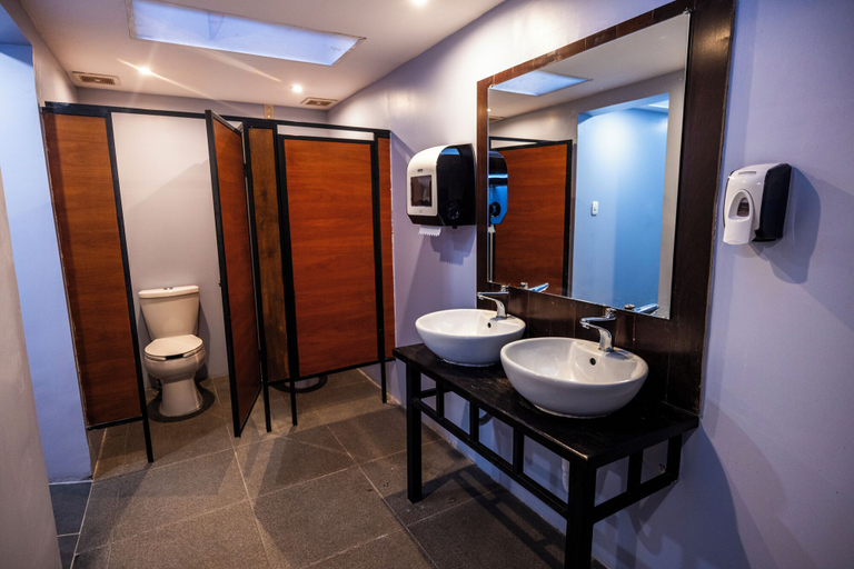 Bathroom 4, Hotel La Sin Ventura, Antigua Guatemala