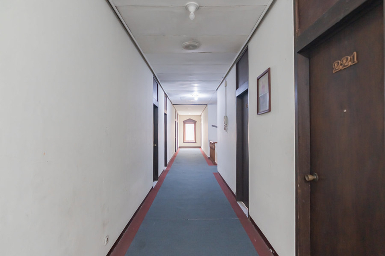 Others 5, Istana Hotel Bandung Mitra RedDoorz, Bandung
