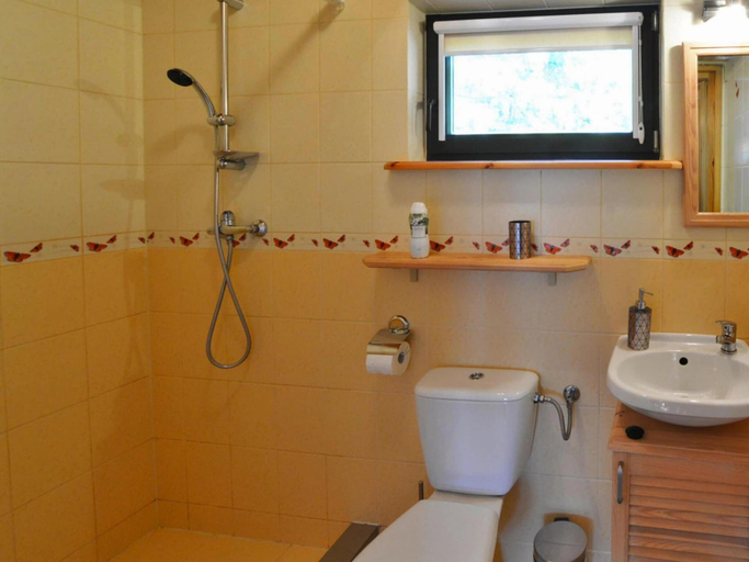 Bathroom 5, Holiday Home in Kolobrzeg Near Seaside Beach, Kołobrzeg
