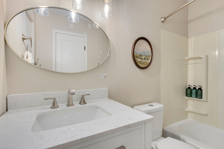 Bathroom 4, Downtown Windsor Home With Hot Tub & Pool Table, Weld