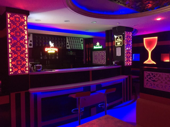Others 5, Pinky Hotel, Dausa