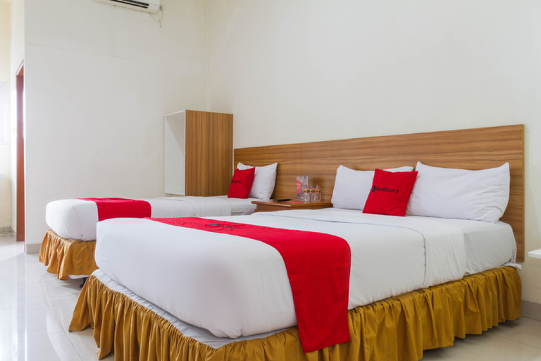 Bedroom 5, RedDoorz Plus @ Surapati 2, Bandung