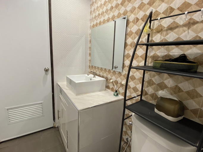 Bathroom 3, Patong Rest & Recharge, Phuket Island