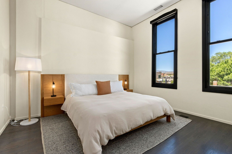 Bedroom 3, New! Modern Scandinavian Loft in Old Town Square, Larimer