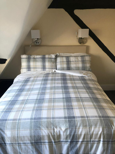 Bedroom 2, The Old Black Horse, Oxfordshire