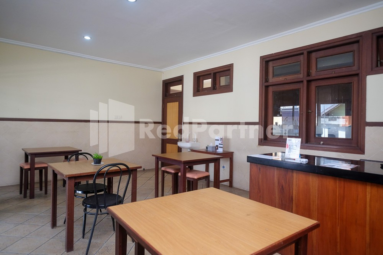 Food & Drinks 5, Griya Fatima RedPartner near UGM, Sleman