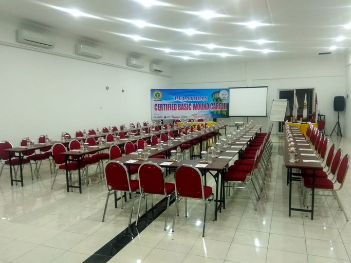 Business Facilities 15