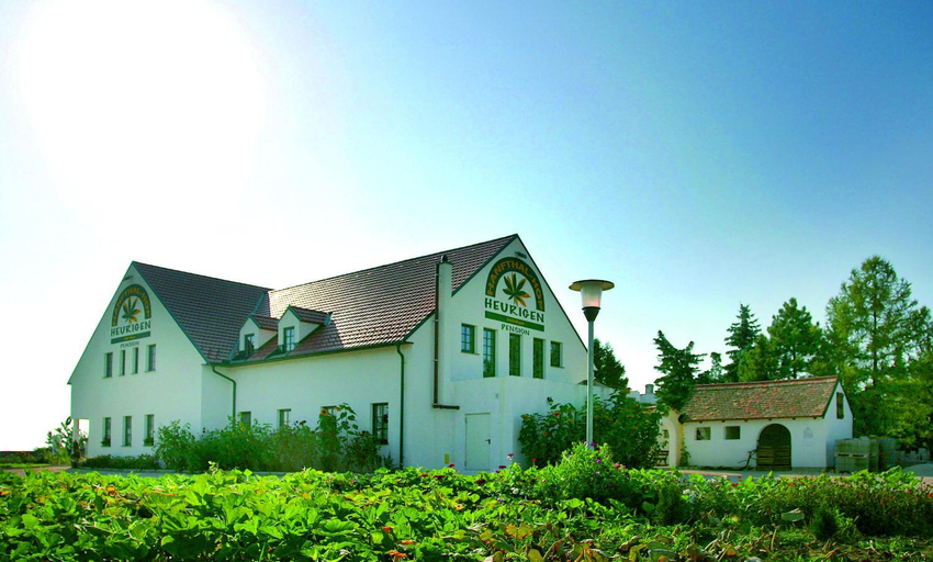 Others 3, Hanfthal-Hof, Mistelbach