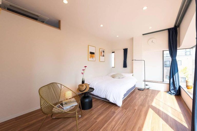 Bedroom 1, TORA HOTEL Tokyo Skytree 寅ホテル スカイツリーC, Sumida