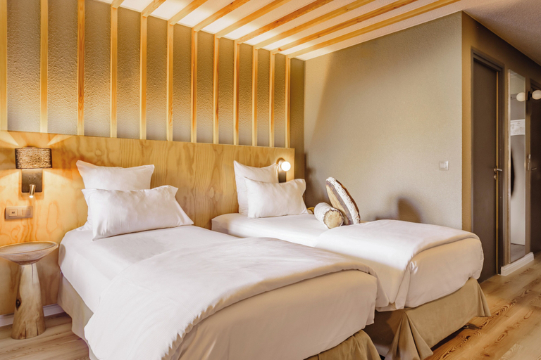 Bedroom 4, Hôtel Les Aiglons Chamonix, Haute-Savoie