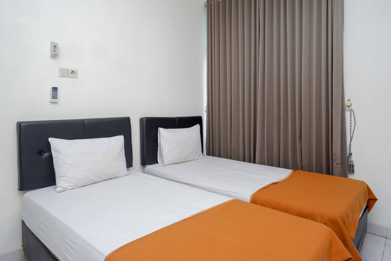 Bedroom 26