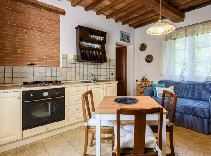 Private kitchen 2, Villa al Molino Comfortable Holiday Residence, Pisa