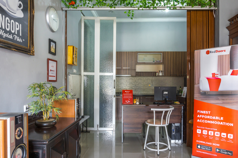 RedDoorz Syariah near RRI Malang, Malang