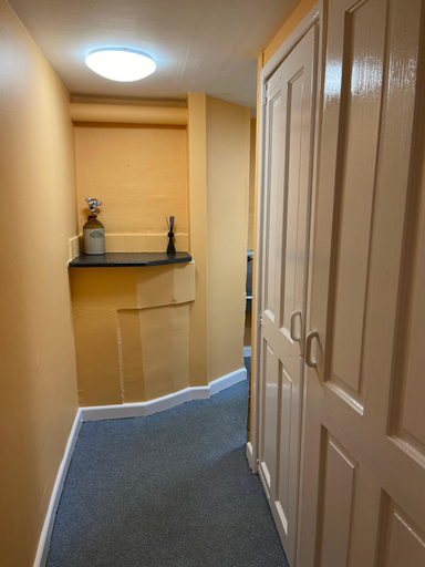 Bathroom 1, Bath Backpackers Hostel, Bath and North East Somerset