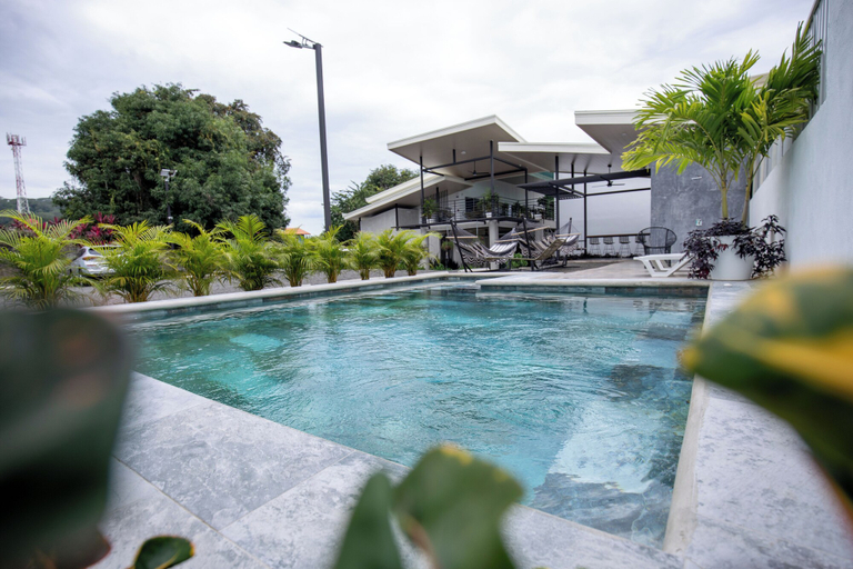 Sport & Beauty 4, Nomad Living CR, Garabito