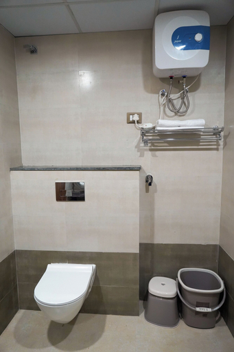 Bathroom 4, Hotel KSR Grand, Hardoi