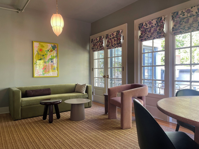 Others 5, The Ashbrook Hotel, Franklin
