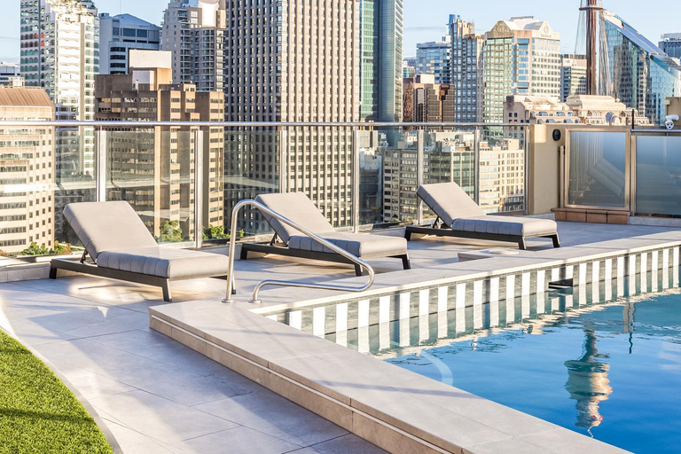 Sport & Beauty 2, Oaks Sydney Hyde Park Suites, Sydney