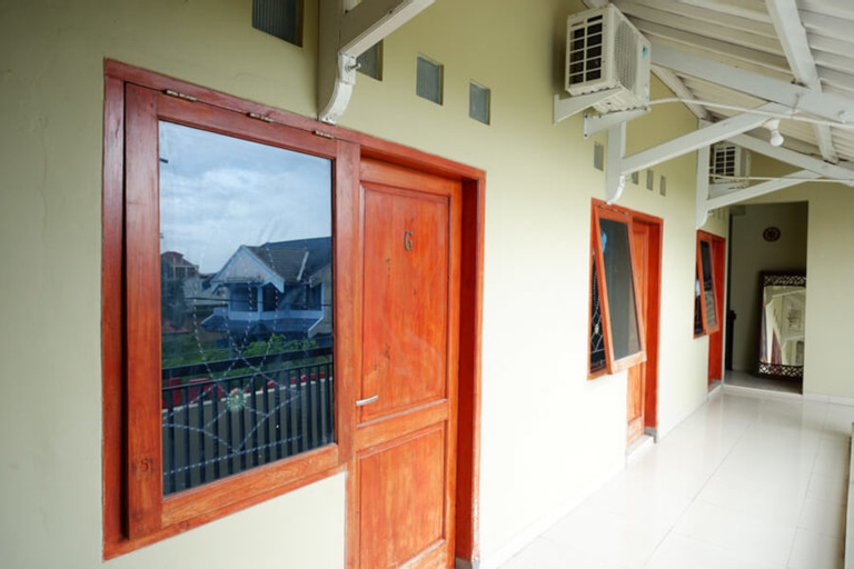 Exterior & Views 5, RedDoorz Syariah near Universitas Muhammadiyah Surakarta, Sukoharjo