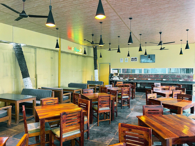 Food & Drinks 4, Bay Breeze Hotels & Resorts, North Goa