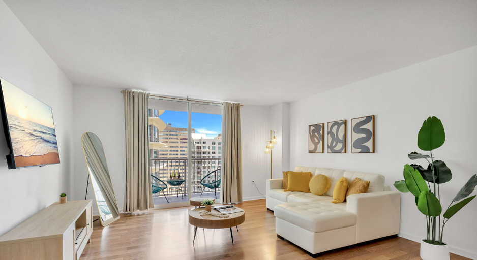 Room 5, Luxury Condo in Brickell Beautiful Amenities, Miami-Dade