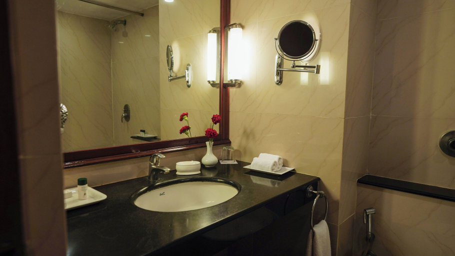 Bathroom 4, MGM Mark Whitefield, Bangalore