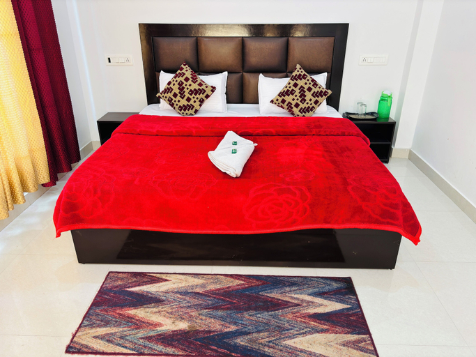 Bedroom 3, Prafull Hotel, Kangra