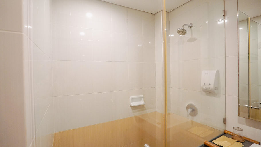 Bathroom 7