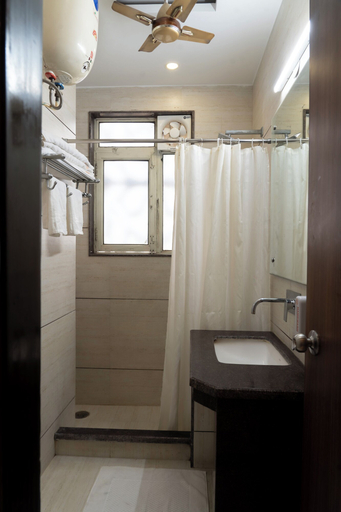 Bathroom 5, Hotel Amritsar International, Amritsar