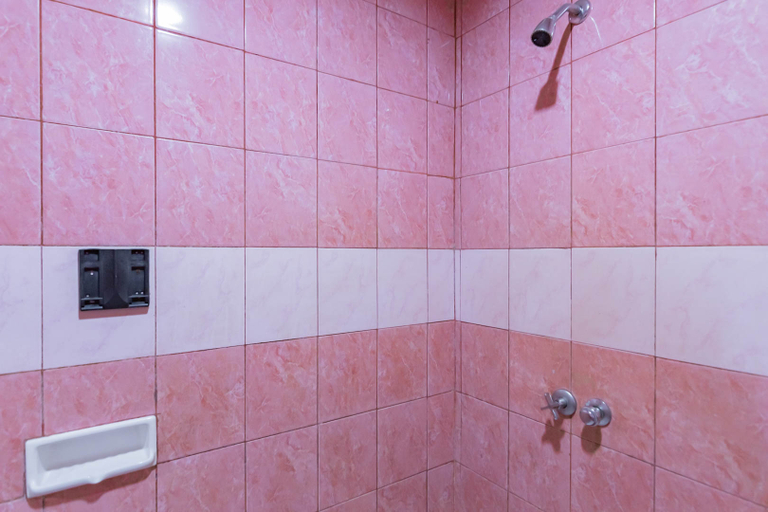 Bathroom 5, JP563478, Balikpapan