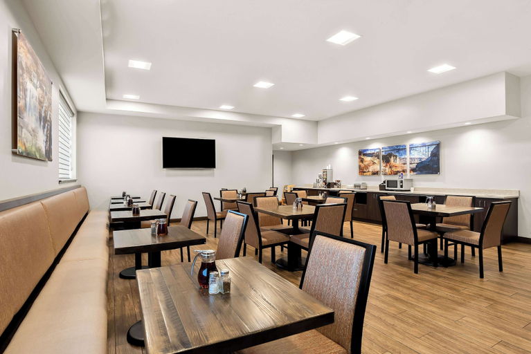 Food & Drinks 5, Best Western Sawtooth Inn & Suites, Jerome