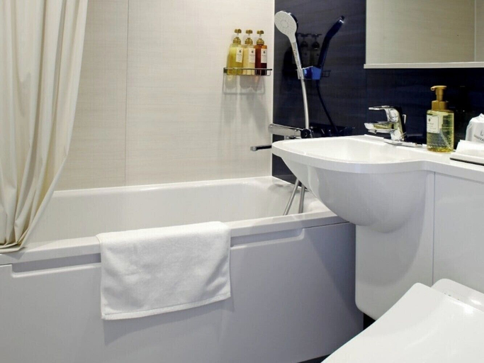 Bathroom 4, Hotel Union, Kagoshima