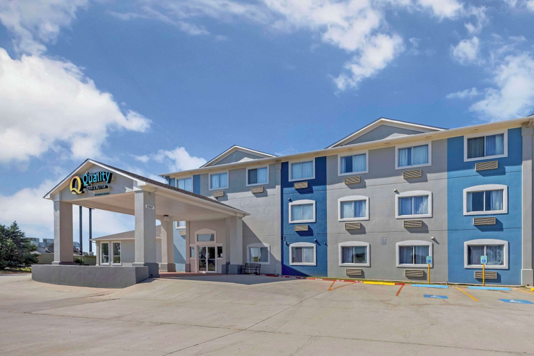 Exterior & Views 1, Quality Inn El Reno, Canadian