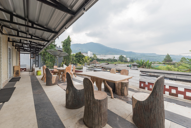 Food & Drinks, Urbanview Hotel Anggrek Puncak by RedDoorz, Bogor