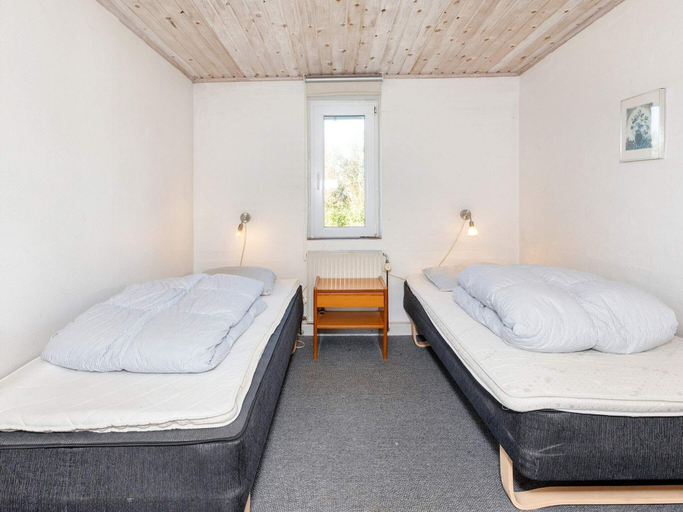Room 4, 4 Star Holiday Home in Thyholm, Struer