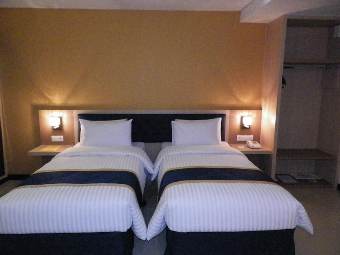 Bedroom 27