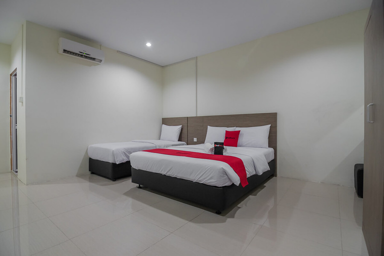 Bedroom 5, RedDoorz @ Baloi Batam, Batam