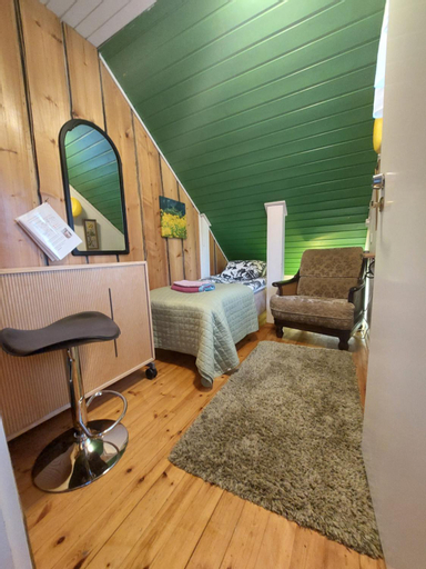 Bedroom 2, 120 yrs. old log house in Kuopio city centre, North Savonia