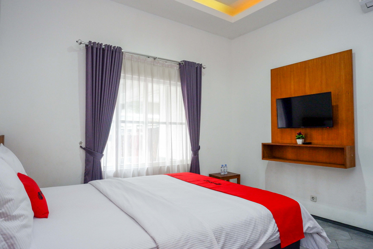 Bedroom 2, RedDoorz near XT Square 4, Yogyakarta